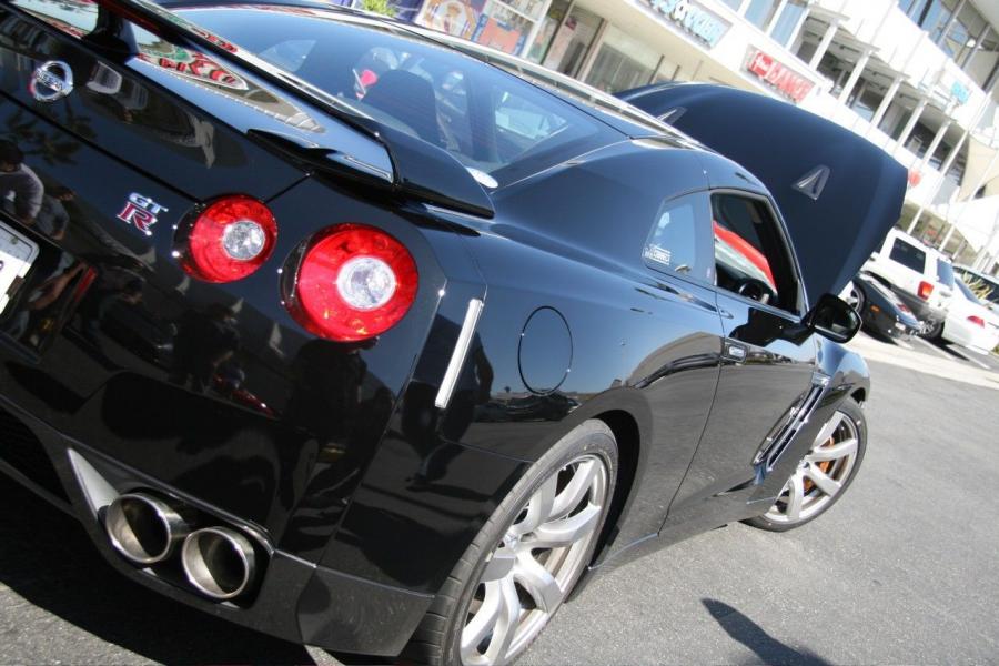  Nissan GT-R 2008 года  (фото 39 из 71)